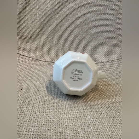 Mikasa Silk Flowers Creamer - Picture 3 of 4